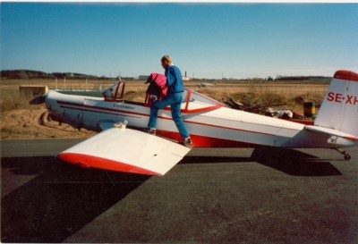 ....the same airplane as above but converted to taildragger