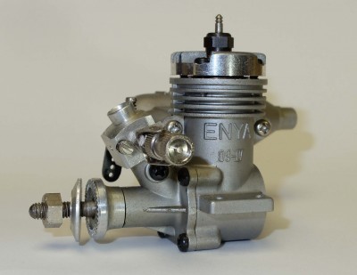 The mighty Enya .09 series IV<br />with muffler